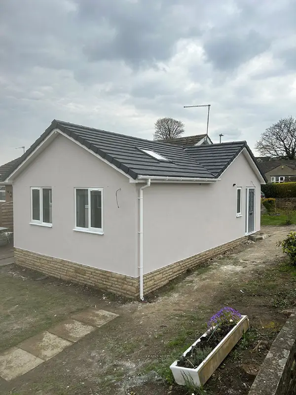 mushroom silicone finish - Clayton (Bradford)